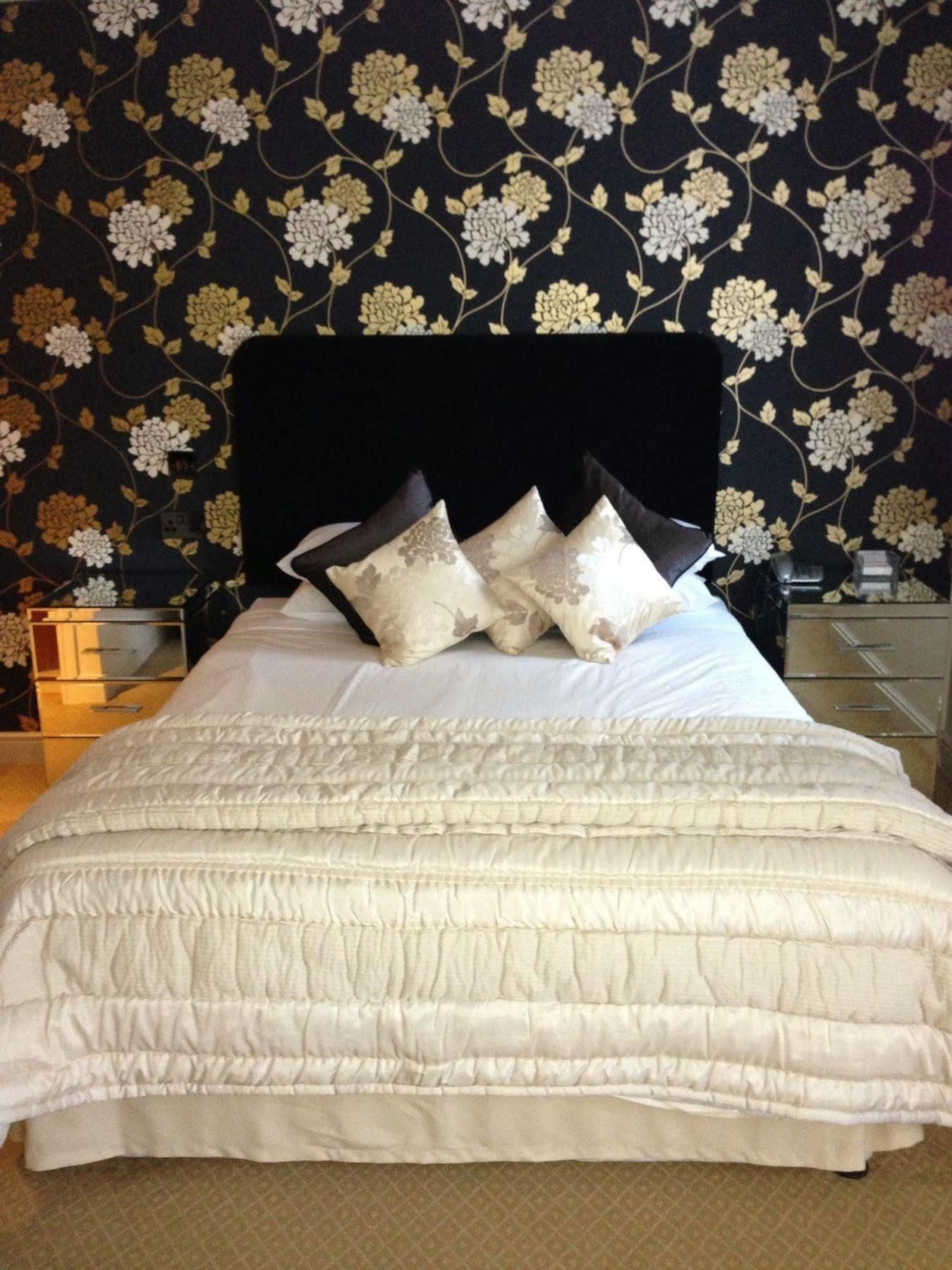The Bridge Hotell Macclesfield Eksteriør bilde